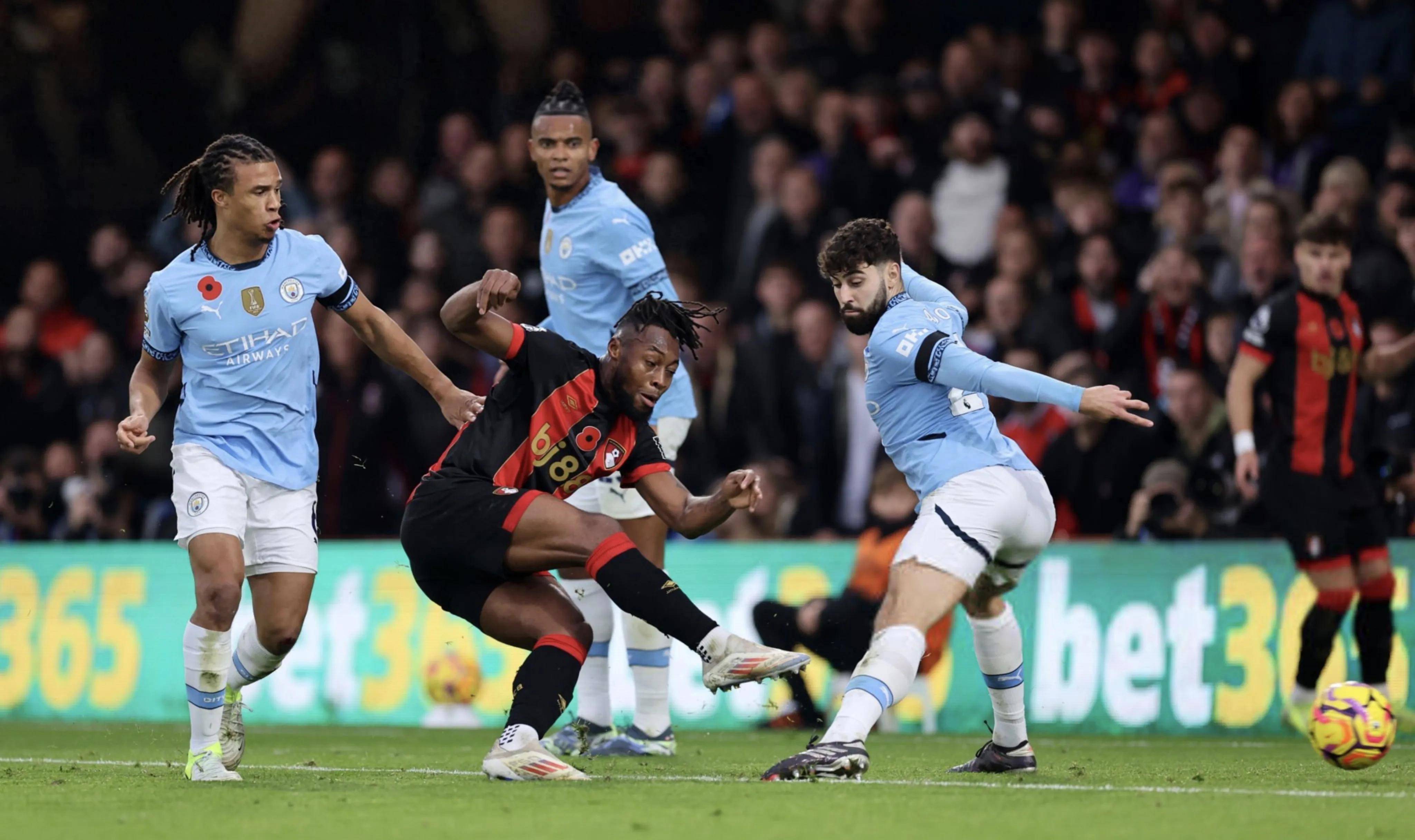 包含塞维利亚意外淘汰曼联,主场席卷欧冠的词条 包含塞维利亚意外淘汰曼联,主场席卷欧冠的词条