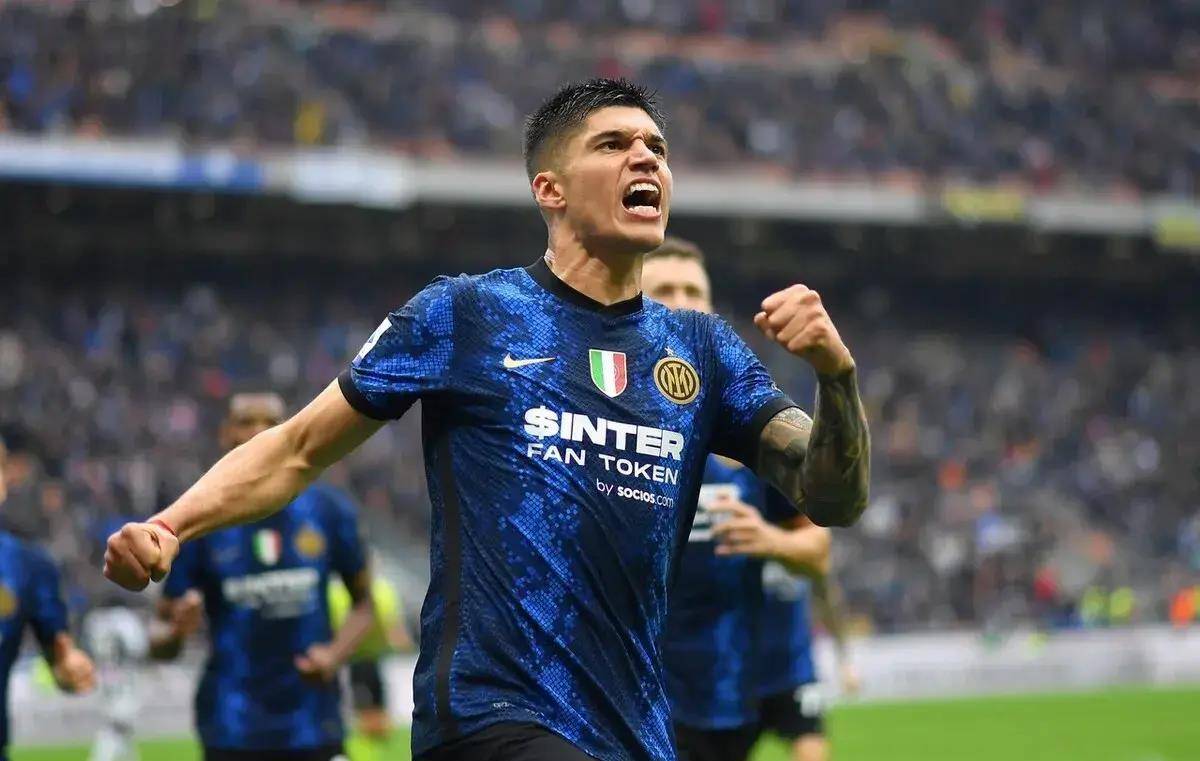 包含冰岛队再胜一仗,锁定欧洲预选赛资格的词条 包含冰岛队再胜一仗,锁定欧洲预选赛资格的词条