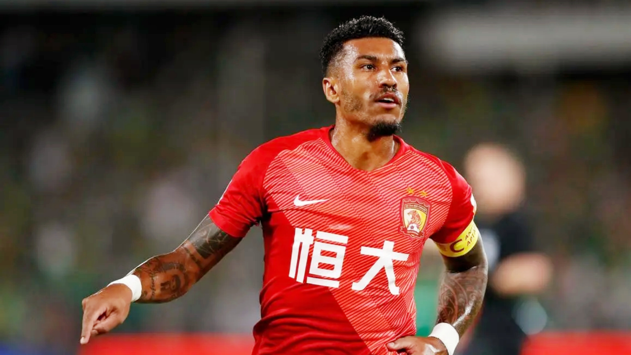 包含广州恒大险胜对手，顽强拼搏取得胜利的词条