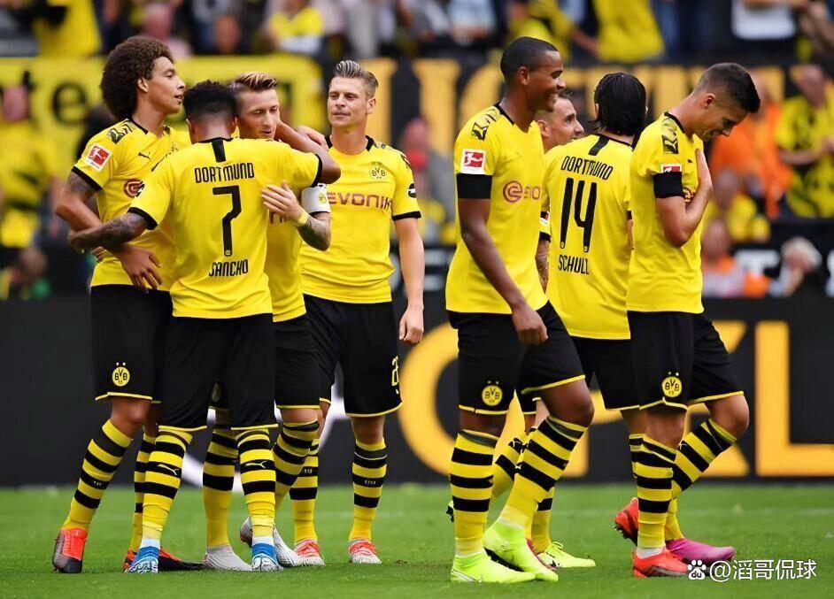 包含多特蒙德遭遇汉堡SV的强劲进攻的词条